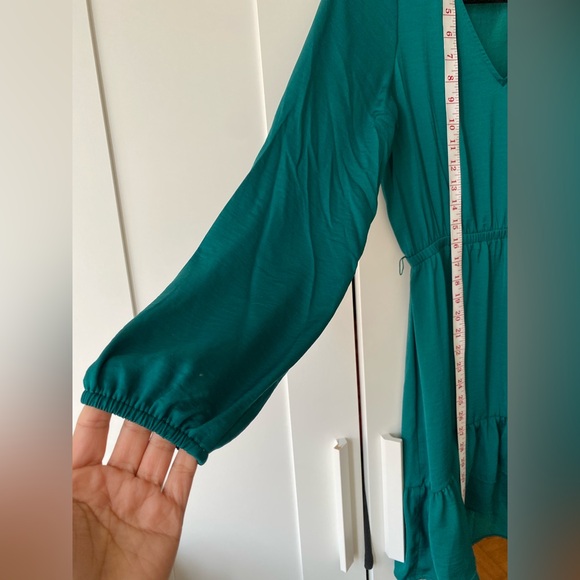 Express Green Dress with long sleeves and a ruffled hem - Size XS - Picture 4 of 7